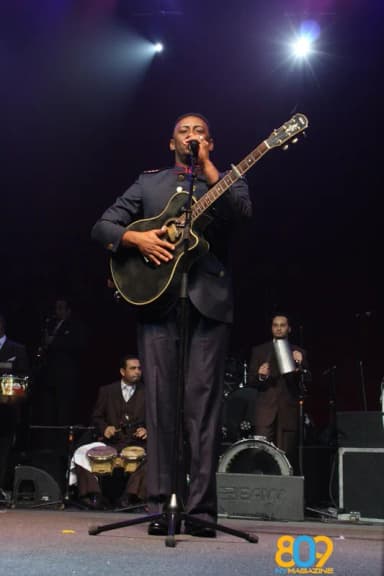 Antony Santos: Anthony Santos preforming at New York City's United Palace in 2010.