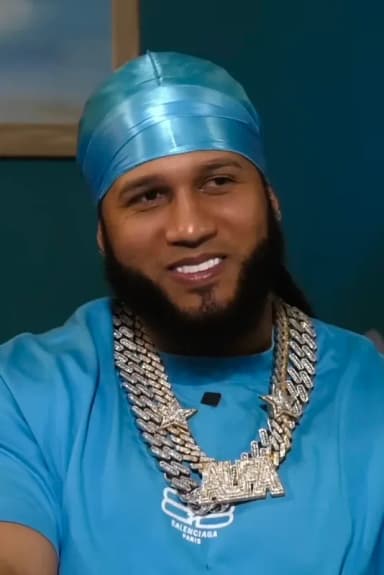 El Alfa: Dominican rapper El Alfa in 2023, in an interview with Tony Dandrades.