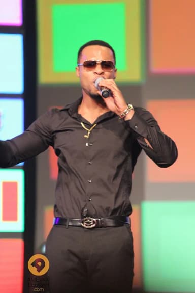 Flavour: Flavour N'abania at the 2014 Africa Magic Viewers Choice Awards