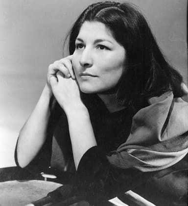 Mercedes Sosa: Argentine singer Mercedes Sosa.