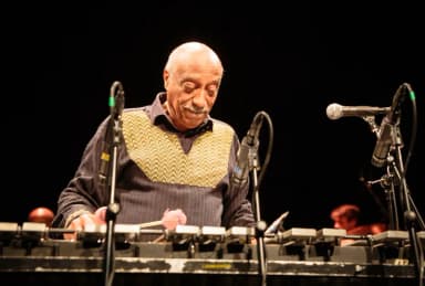 Mulatu Astatke: Mulatu Astatke at the stage at Cosmopolite in Soria Moria. The concert took place on 09. November 2017. The concert was part of Cosmopolite's 25 year jubilee