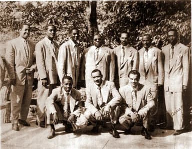 Arsenio Rodriguez: Conjunto de Arsenio Rodríguez. Standing, left to right: Carmelo Álvarez, Alfredo "Chocolate" Armenteros, René Scull, Arsenio Rodríguez, Antolín "Papa Kila"