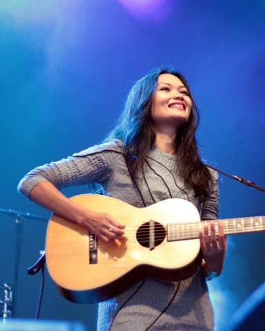 Bic Runga: Bic Runga on the 2010 Winery Tour, in New Zealand. Photo by Nick Chappell.