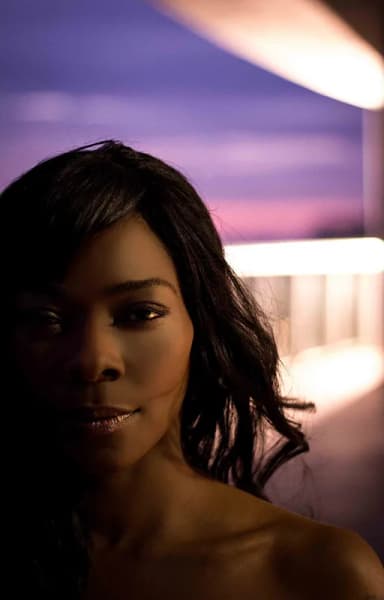 Buika photographed for La Noche Más Larga
