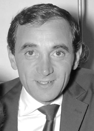 Charles Aznavour: Grand Gala Du Disque in het Kurhaus te Scheveningen. Charles Aznavour en Caterina Valente 30 september 1961