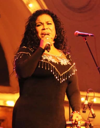 Eva Ayllón: "Melodías del Norte" Illapu y Eva Ayllón