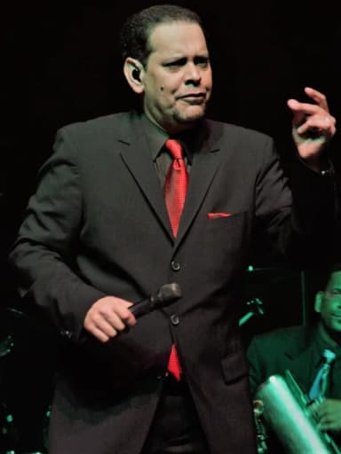 Fernando Villalona: Edit of File:Fernando Villalona.jpg