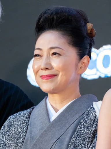 Ishikawa Sayuri: 第36回 東京国際映画祭 オープニングイベント レッドカーペット 石川さゆり (Perfect Days)