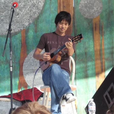 Jake Shimabukuro: Jake Shimabukuro performing in Joshua Tree, California in 2007.