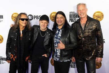 Metallica: «Metallica» на цырымоніі ўручэння прэміі Гершвіна за папулярную песню Бібліятэкі Кангрэса ў «DAR Constitution Hall» у Вашынгтоне, акруга Калумбія, 20 сакавіка