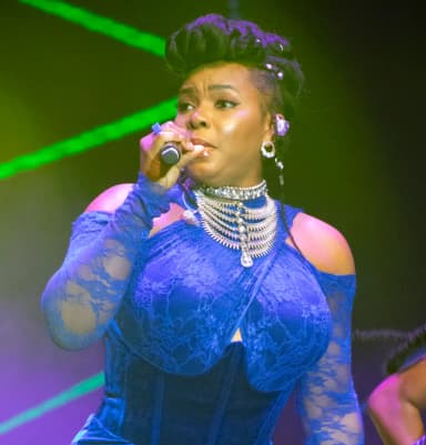 Yemi Alade: Animation folklorique dans le cadre de vodoun days à Ouidah au Bénin